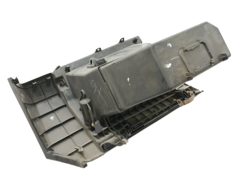 Recambio de guantera para mazda 3 berlina (bk) 1.6 crdt active referencia OEM IAM BP4K64161  