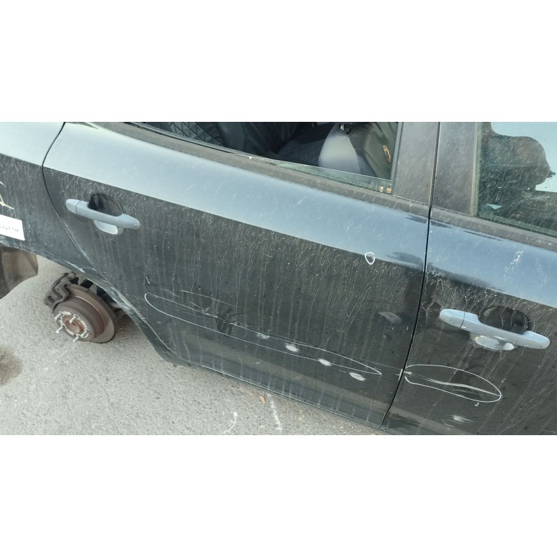Recambio de puerta trasera derecha para kia cee´d hatchback (ed) 1.6 crdi 90 referencia OEM IAM 770041H000  