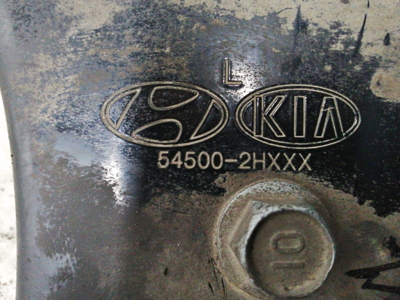 Recambio de brazo suspension inferior delantero izquierdo para hyundai i30 classic referencia OEM IAM 545002HXXX 545002H000 