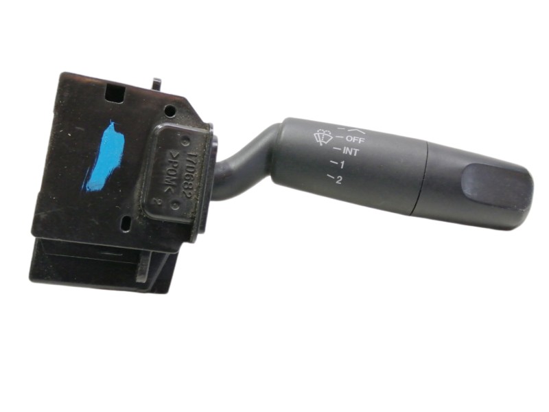 Recambio de mando limpia para mazda 3 berlina (bk) 1.6 crdt active referencia OEM IAM 17D682  