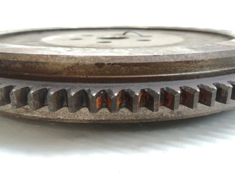 Recambio de volante motor para ford focus berlina (cap) ghia referencia OEM IAM 5S666K390BA  