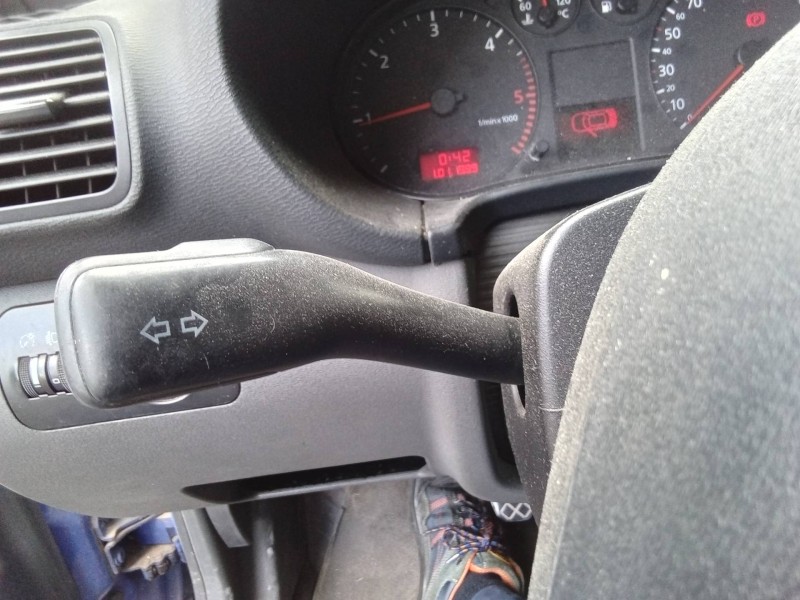 Recambio de mando intermitentes para audi a3 (8l) 1.9 tdi ambiente referencia OEM IAM 8L0953513G  