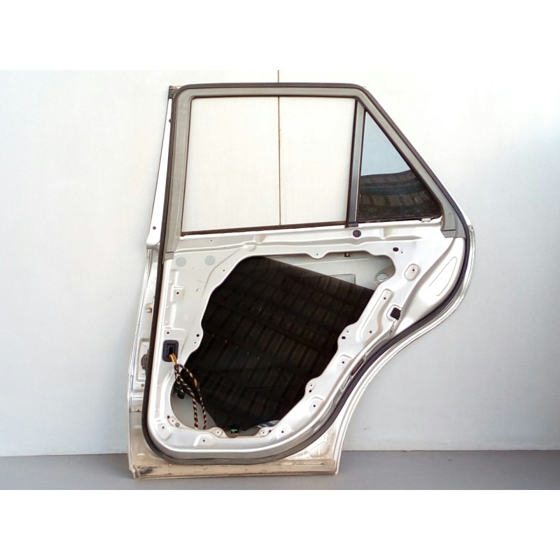 Recambio de puerta trasera derecha para mercedes-benz clase m (w164) 320 / 350 cdi (164.122) referencia OEM IAM   