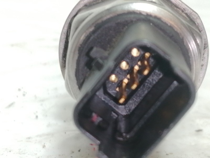 Recambio de rampa inyectora para mazda 3 berlina (bk) 1.6 crdt active referencia OEM IAM 9654592680  