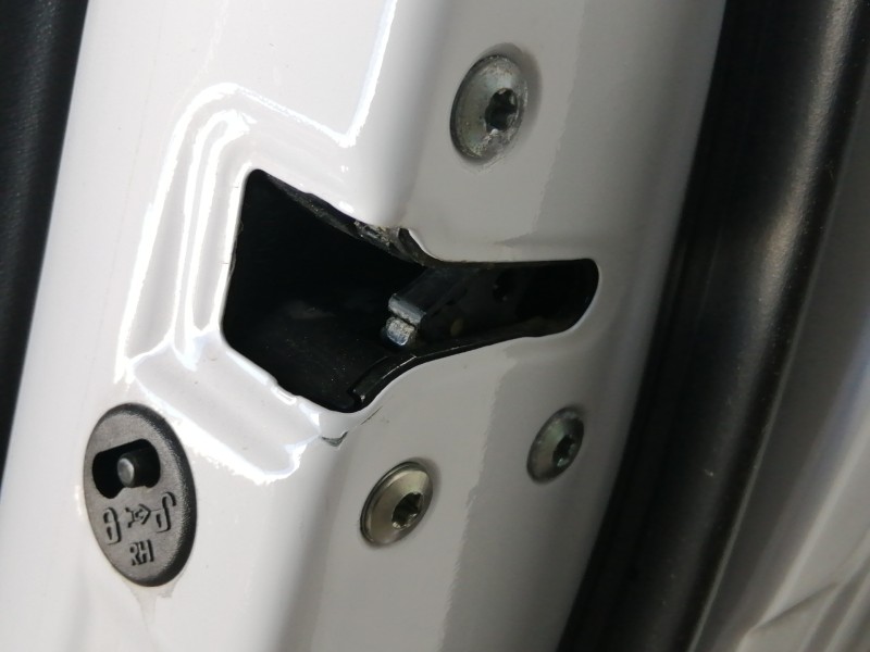 Recambio de puerta trasera derecha para hyundai i30 classic referencia OEM IAM COMPLETA  