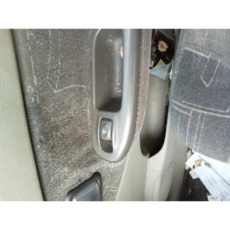 Recambio de mando elevalunas delantero derecho para renault scenic (ja..) 1.9 d rt referencia OEM IAM 7700431172  