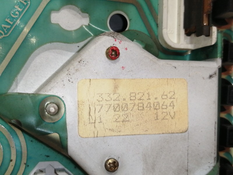 Recambio de cuadro instrumentos para renault 19 (b/c/l53) referencia OEM IAM 33282162  