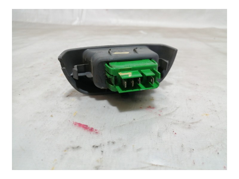 Recambio de mando elevalunas delantero izquierdo para peugeot 107 1.4 hdi cat (8ht / dv4td) referencia OEM IAM 742320H010  