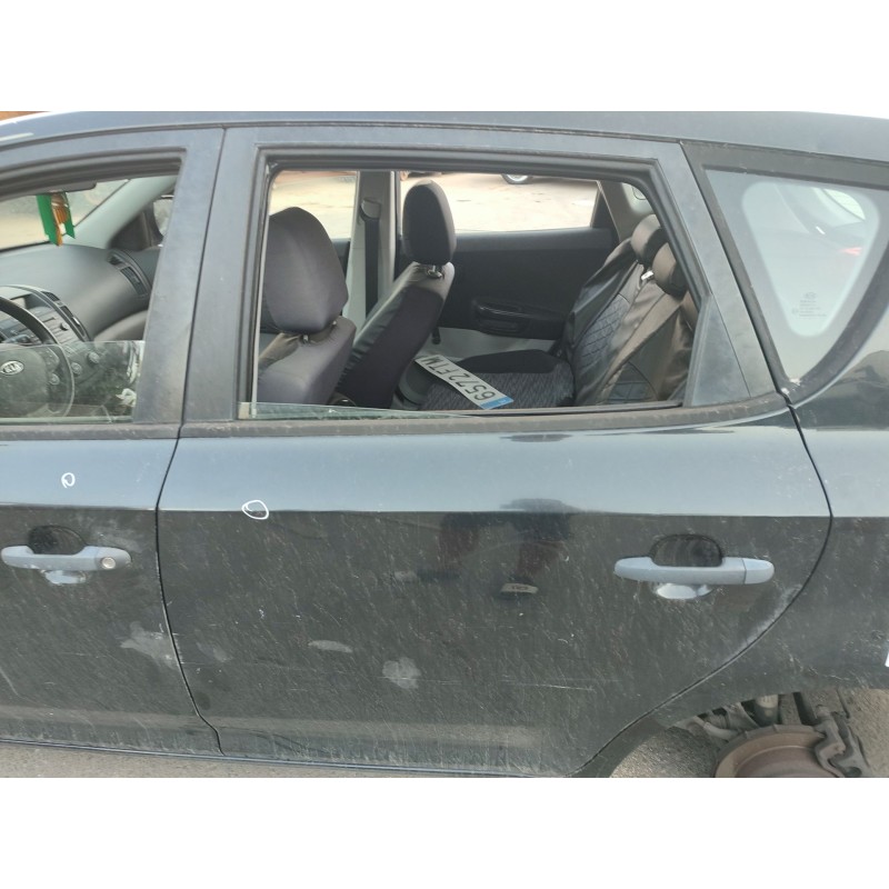 Recambio de puerta trasera izquierda para kia cee´d hatchback (ed) 1.6 crdi 90 referencia OEM IAM 770031H000  