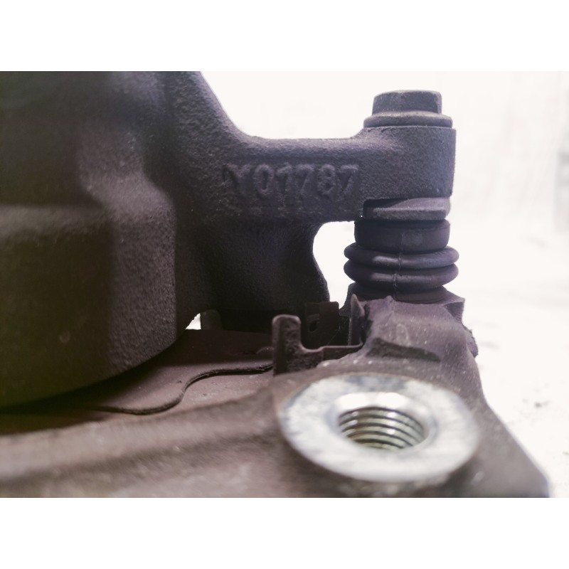 Recambio de pinza freno delantera derecha para peugeot 107 1.4 hdi cat (8ht / dv4td) referencia OEM IAM Y01787 0750 48R 4401G9
