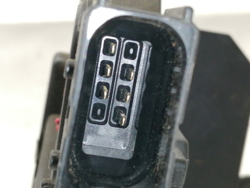 Recambio de cerradura puerta delantera izquierda para opel corsa e business referencia OEM IAM 13431841  