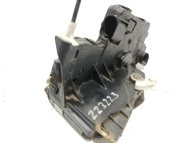 Recambio de cerradura puerta delantera izquierda para bmw serie 3 berlina (e46) 320d referencia OEM IAM   