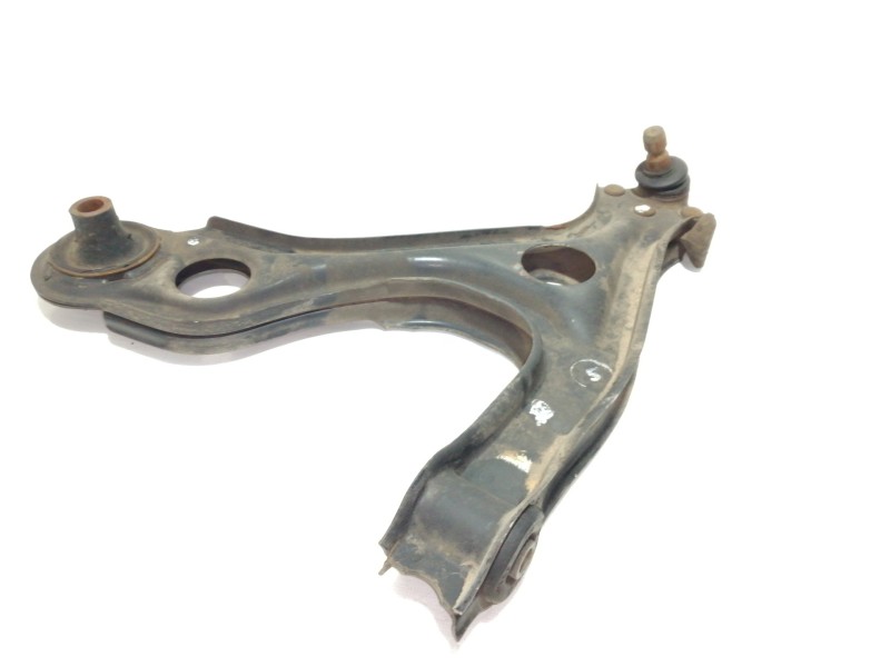 Recambio de brazo suspension inferior delantero izquierdo para opel omega a 2.4 c referencia OEM IAM   