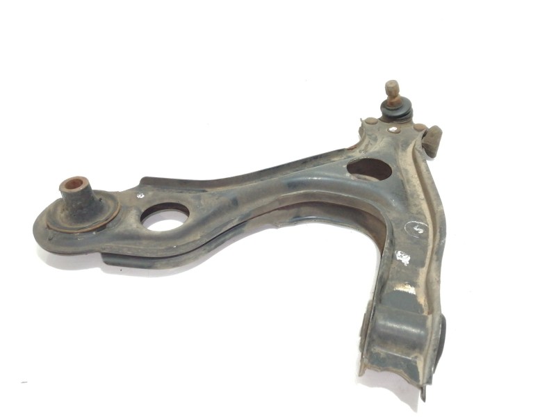 Recambio de brazo suspension inferior delantero izquierdo para opel omega a 2.4 c referencia OEM IAM   