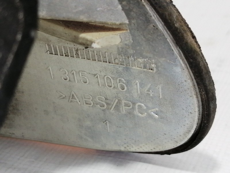 Recambio de piloto delantero derecho para bmw serie 3 berlina (e46) 320d referencia OEM IAM 1315106141  