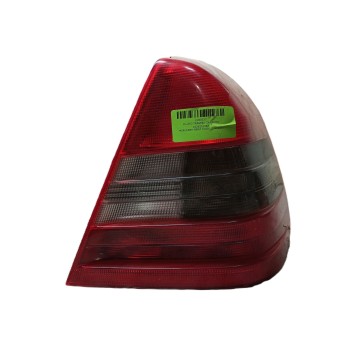 PILOTO TRASERO DERECHO A2028202266 A2028201064R 