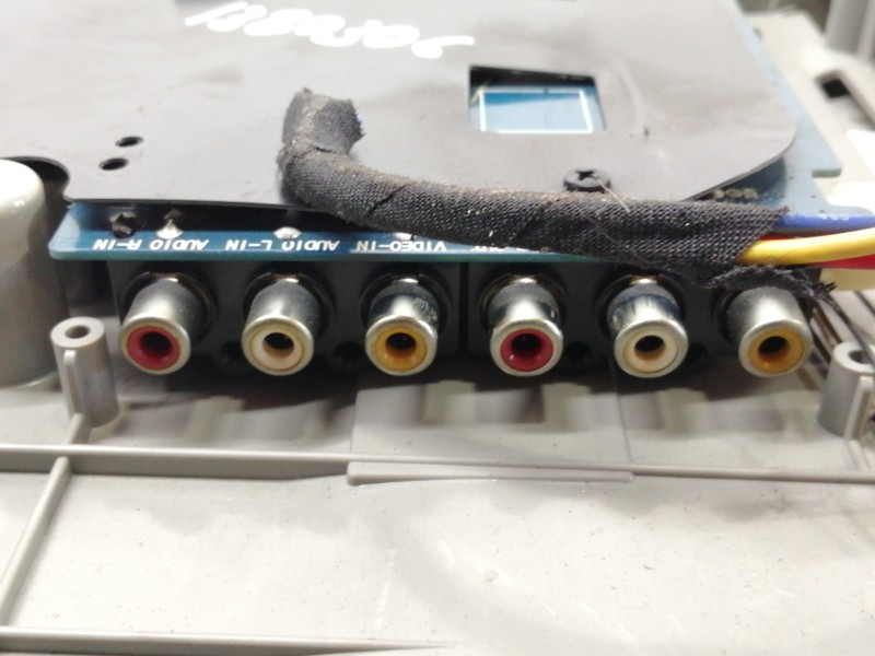 Recambio de sistema dvd para ssangyong rodius xdi limited referencia OEM IAM A1DHA0038 ELT1000 