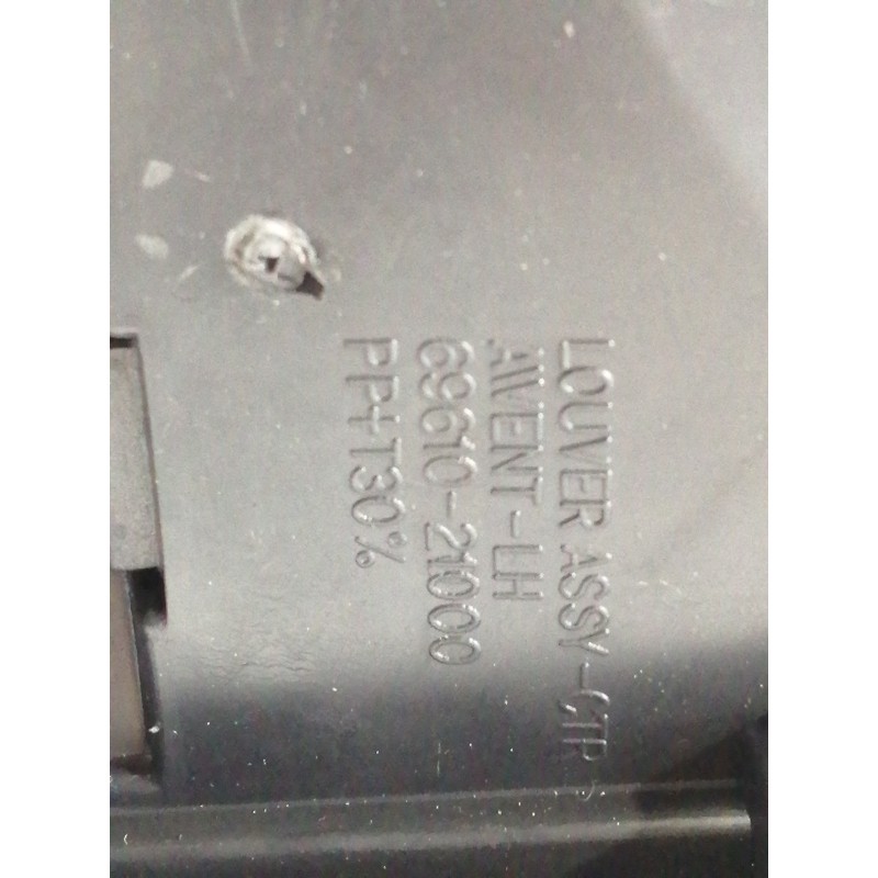 Recambio de rejilla aireadora para ssangyong rodius xdi limited referencia OEM IAM 7656021000 6961021000 