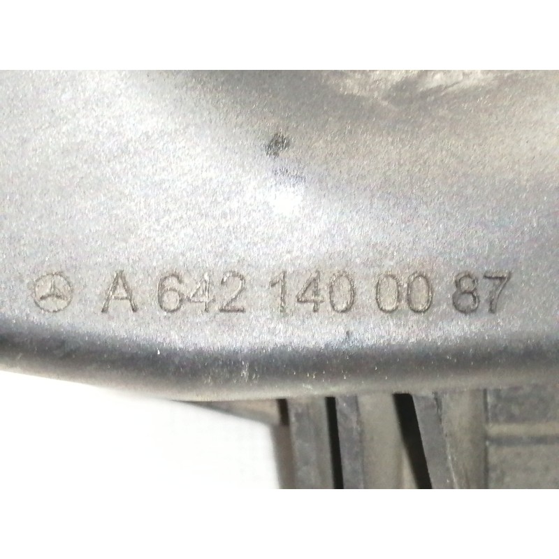 Recambio de valvula aire adicional para mercedes-benz clase m (w164) 320 / 350 cdi (164.122) referencia OEM IAM A6421400087  