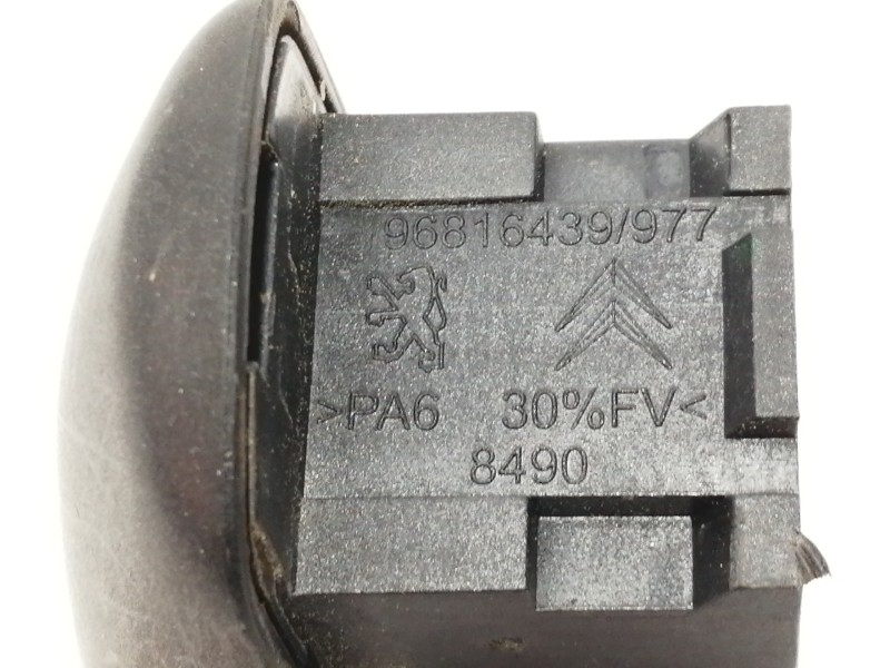 Recambio de maneta exterior delantera derecha para citroën berlingo first combi 1,6 hdi 75 x referencia OEM IAM 96816439977  