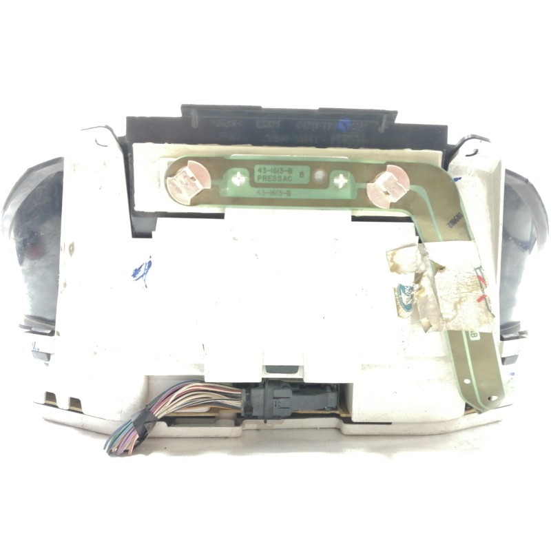Recambio de cuadro instrumentos para ford fiesta berlina (dx) básico referencia OEM IAM 431613B  44ZU174