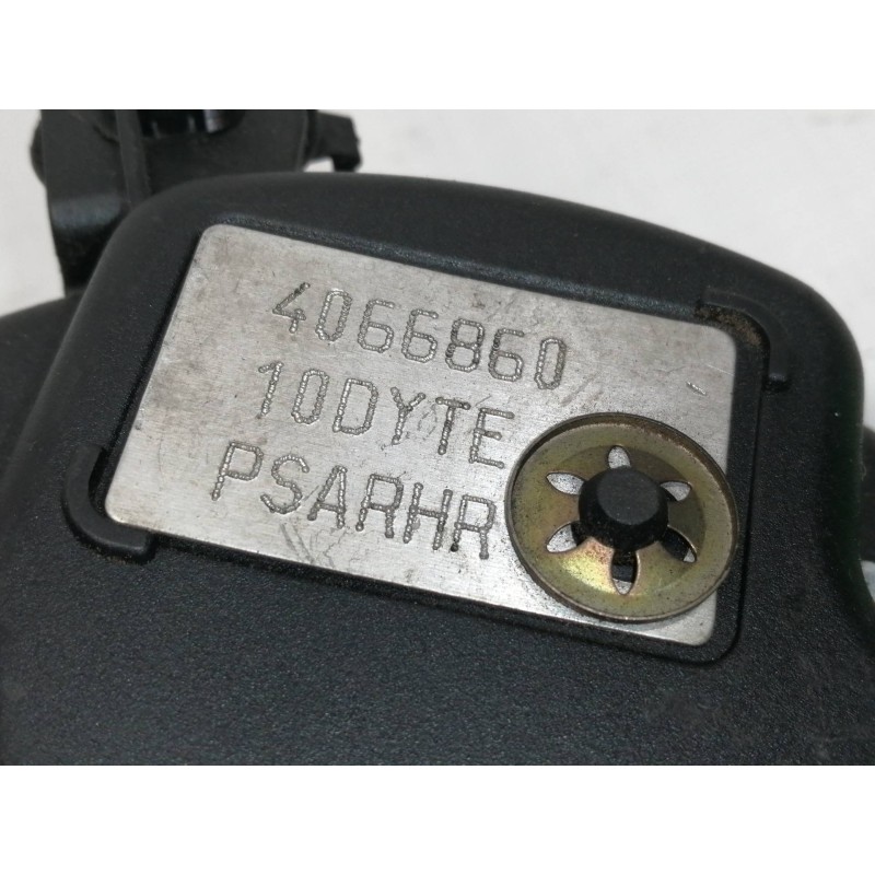 Recambio de tapa distribucion para peugeot 308 gt referencia OEM IAM 9642549980  