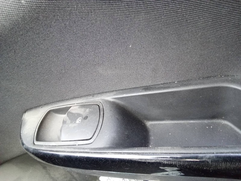 Recambio de mando elevalunas delantero derecho para opel corsa e business referencia OEM IAM 13430018  