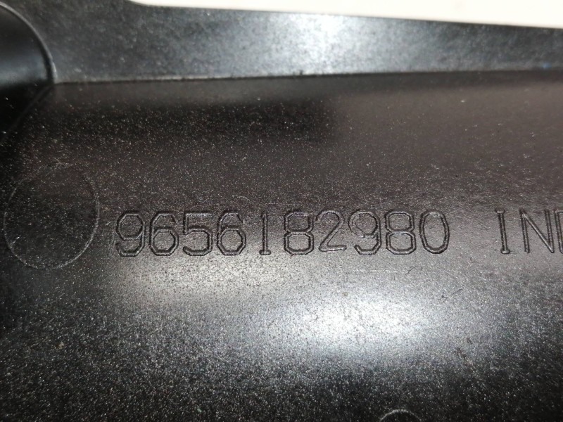 Recambio de termostato para peugeot 308 gt referencia OEM IAM 9656182980  