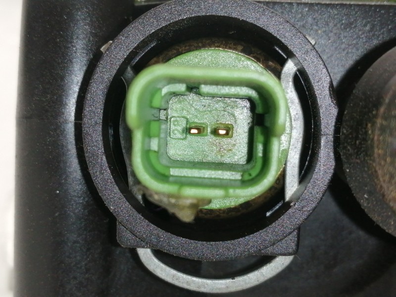 Recambio de termostato para peugeot 308 gt referencia OEM IAM 9656182980  