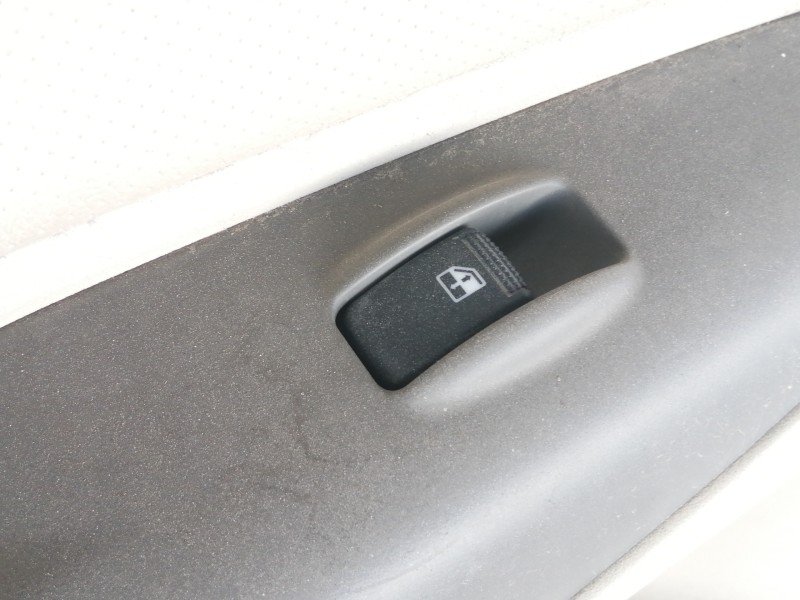 Recambio de puerta trasera izquierda para hyundai tucson (jm) 2.0 crdi premium 4x4 referencia OEM IAM COMPLETA  