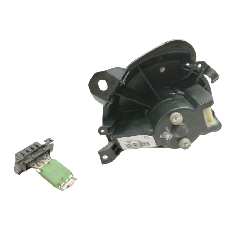 Recambio de motor calefaccion para opel corsa e business referencia OEM IAM 13335075  