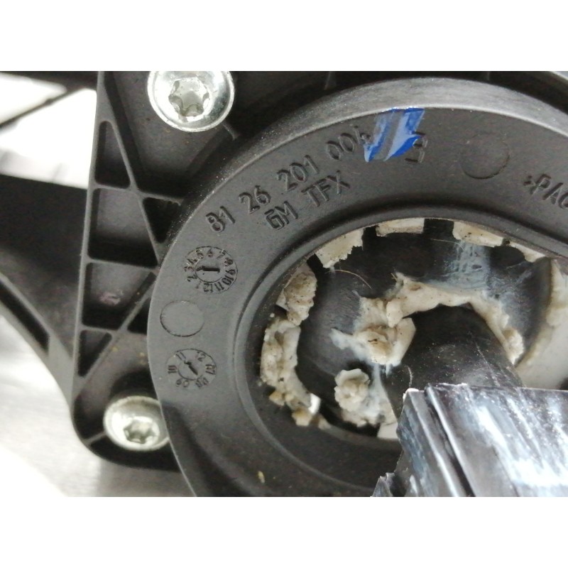 Recambio de palanca cambio para opel insignia berlina cosmo referencia OEM IAM 8126201004  