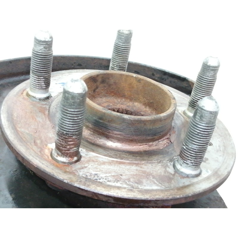 Recambio de mangueta trasera izquierda para opel insignia berlina cosmo referencia OEM IAM   