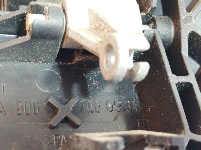 Recambio de maneta exterior delantera izquierda para volkswagen crafter combi (2e) combi, techo elevado 35 referencia OEM IAM A9