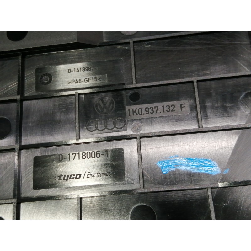 Recambio de caja reles / fusibles para volkswagen passat berlina (3c2) highline referencia OEM IAM 1K0937132F  