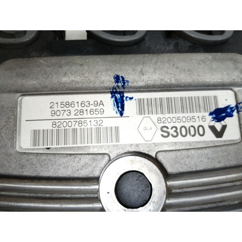 Recambio de centralita motor uce para renault scenic ii authentique referencia OEM IAM 215861639A  