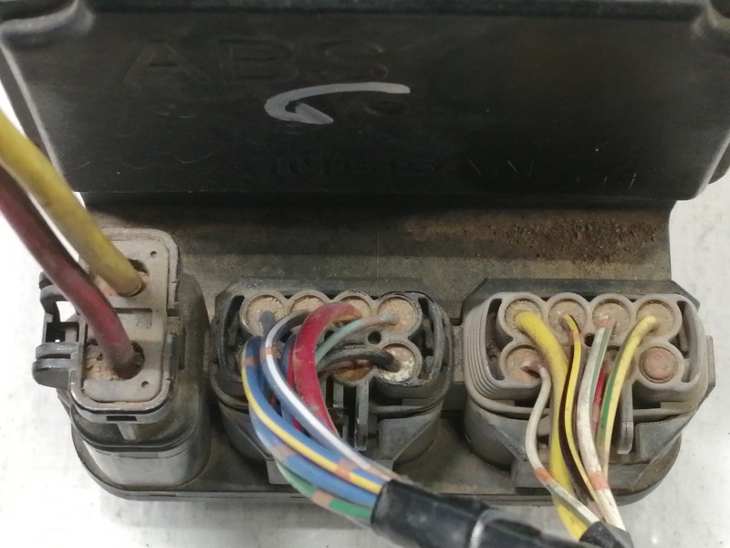 Recambio de abs para nissan x-trail (t30) comfort referencia OEM IAM 47600AR005 1Y07E0176 1Y051913