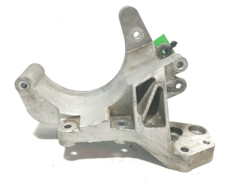Recambio de soporte alternador para daewoo matiz se referencia OEM IAM   