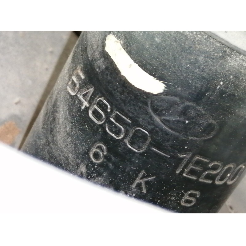 Recambio de amortiguador delantero izquierdo para hyundai accent (mc) gl crdi referencia OEM IAM 546501E200  