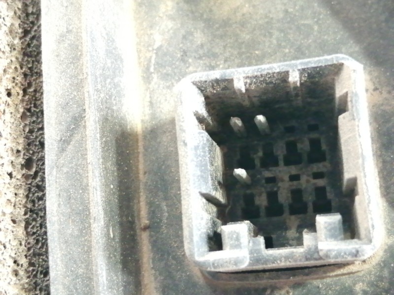 Recambio de retrovisor derecho para kia shuma ii 1.6 ls 4 berlina referencia OEM IAM   