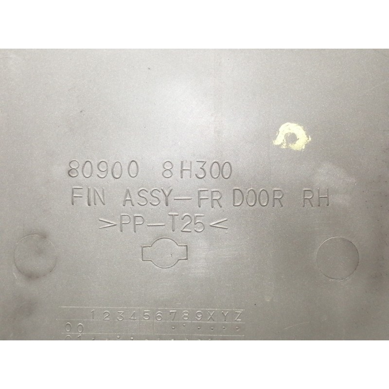 Recambio de guarnecido puerta delantera derecha para nissan x-trail (t30) comfort referencia OEM IAM 809008H300  