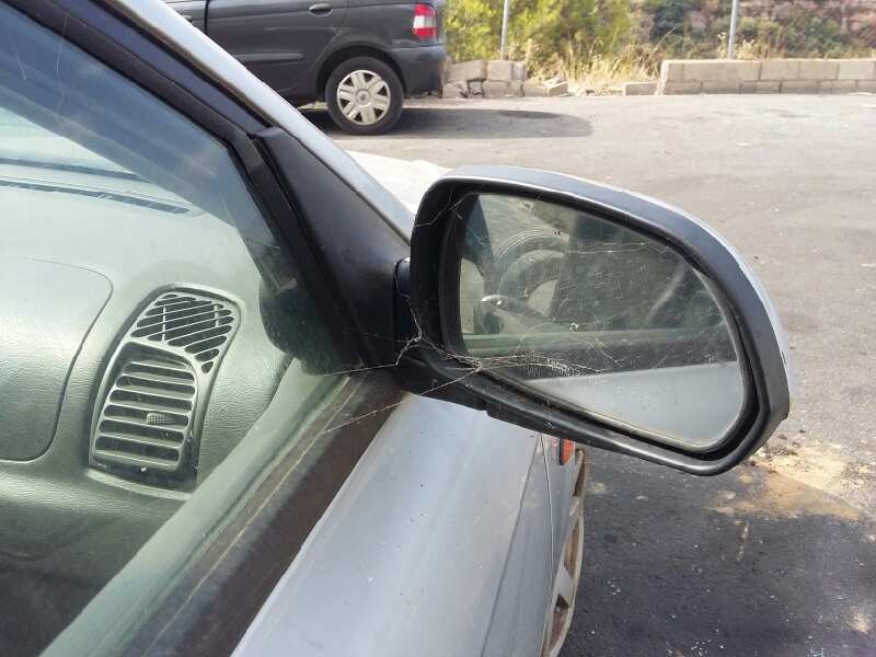 Recambio de retrovisor derecho para kia shuma ii 1.6 ls 4 berlina referencia OEM IAM   