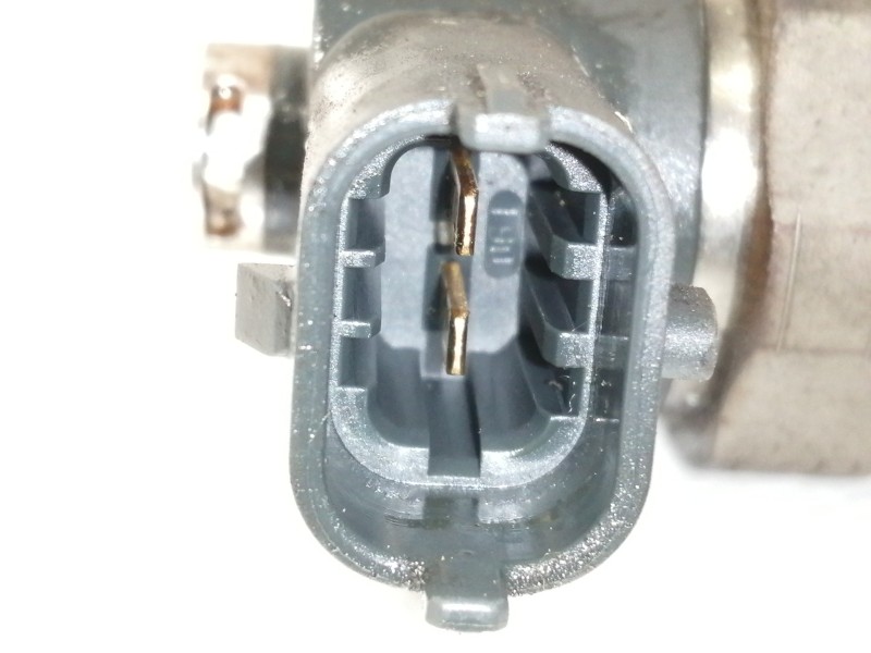 Recambio de inyector para hyundai accent (mc) gl crdi referencia OEM IAM 0445110256  