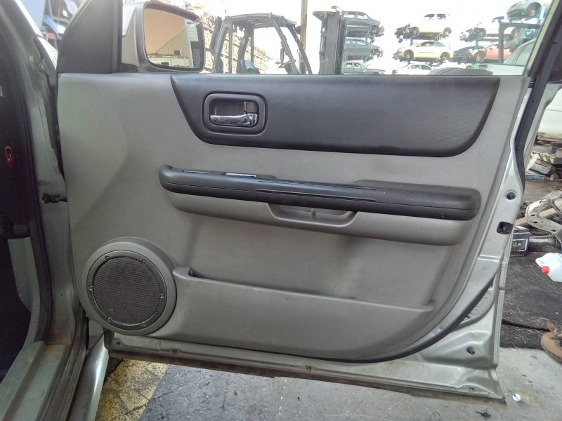 Recambio de guarnecido puerta delantera derecha para nissan x-trail (t30) comfort referencia OEM IAM 809008H300  