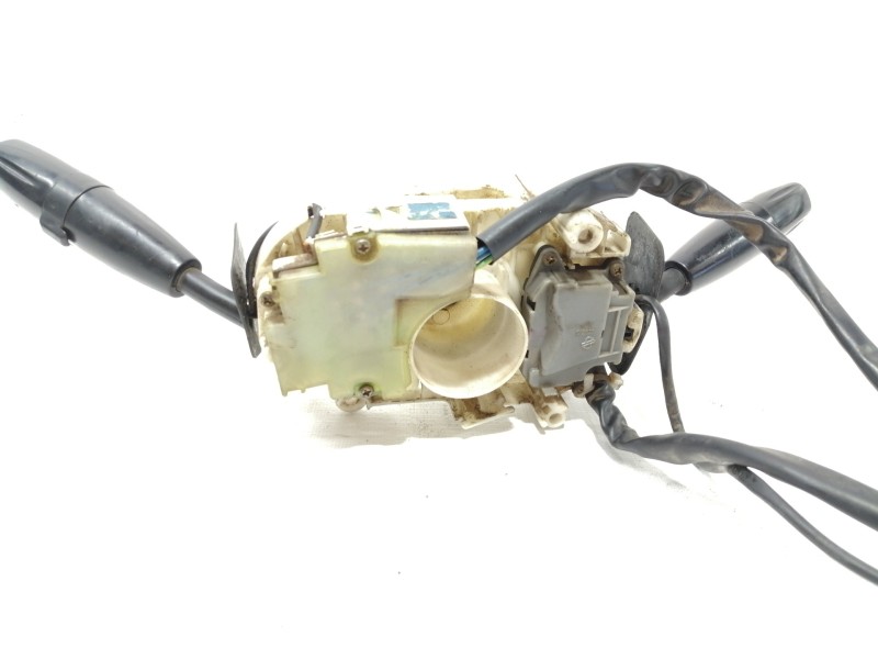 Recambio de mando multifuncion para kia shuma ii 1.6 ls 4 berlina referencia OEM IAM   