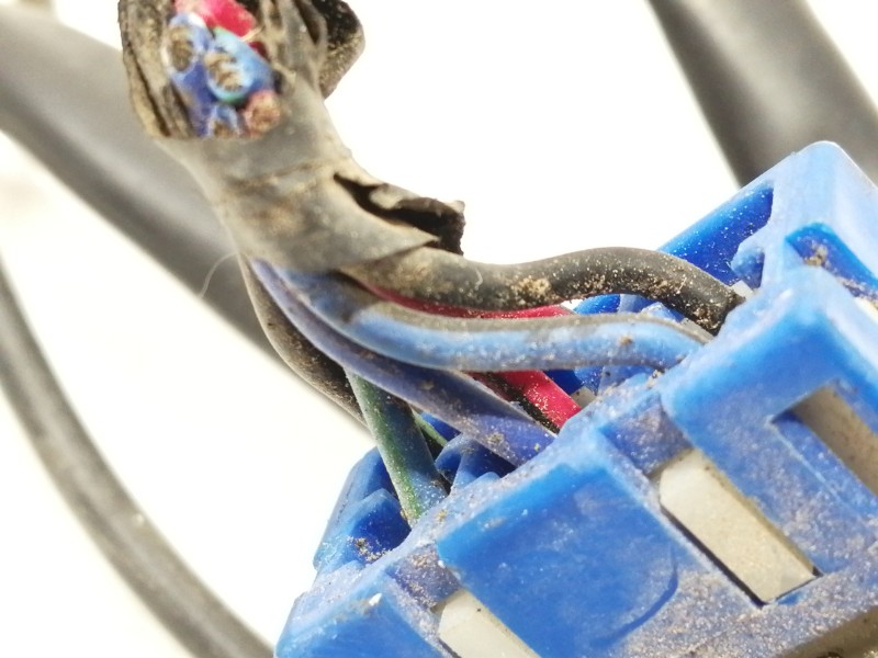 Recambio de mando multifuncion para kia shuma ii 1.6 ls 4 berlina referencia OEM IAM   