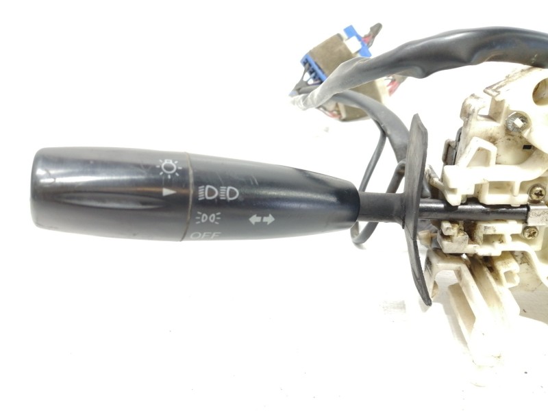 Recambio de mando multifuncion para kia shuma ii 1.6 ls 4 berlina referencia OEM IAM   