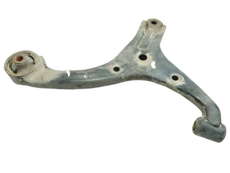 Recambio de brazo suspension inferior delantero derecho para hyundai accent (mc) gl crdi referencia OEM IAM 545011EXXX  
