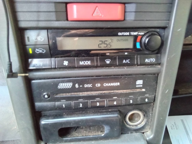 Recambio de mando calefaccion / aire acondicionado para nissan x-trail (t30) comfort referencia OEM IAM 275008H801 3N28134700 