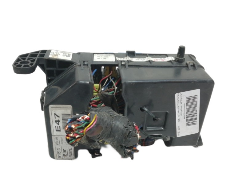 Recambio de caja reles / fusibles para hyundai accent (mc) gl crdi referencia OEM IAM 6X28B17 919401E101 / 91213 912131E161